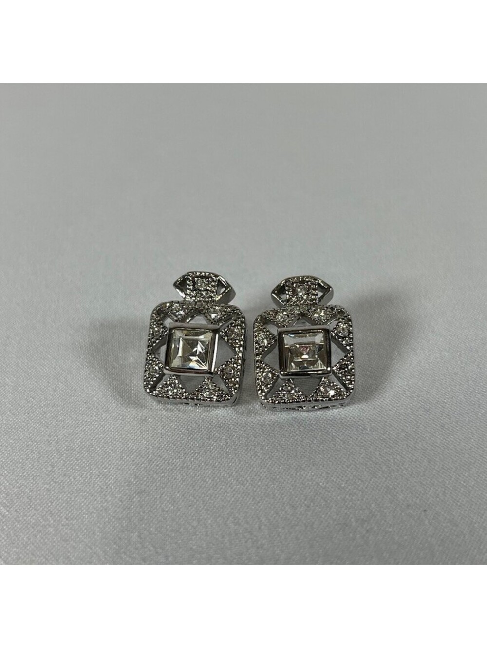 Premier Designs Jewelry Memoir Earrings in Silver
